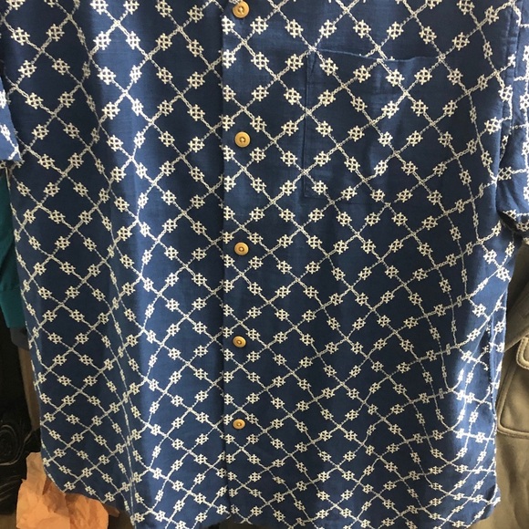 Lucky Brand Blue and White Casual Button Down Shirt - Picture 5 of 8